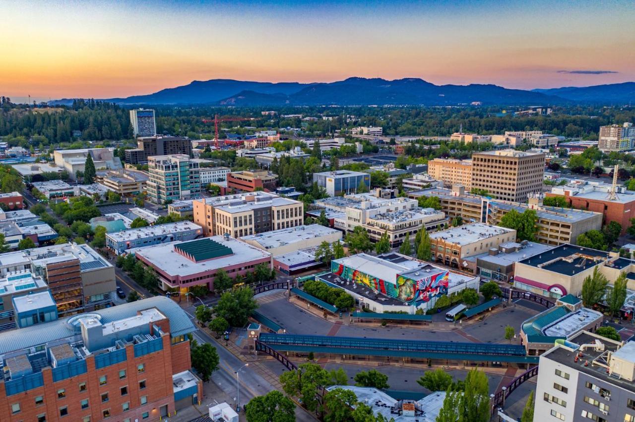 Holiday Inn Express : Eugene - Springfield, an IHG Hotel Exterior foto